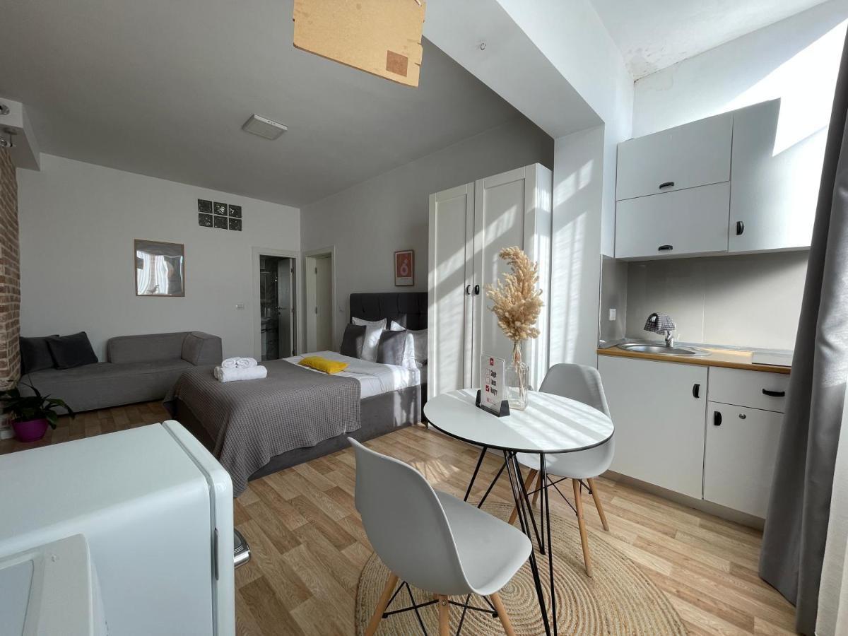 טיראנה Bricks Studio Apartments מראה חיצוני תמונה