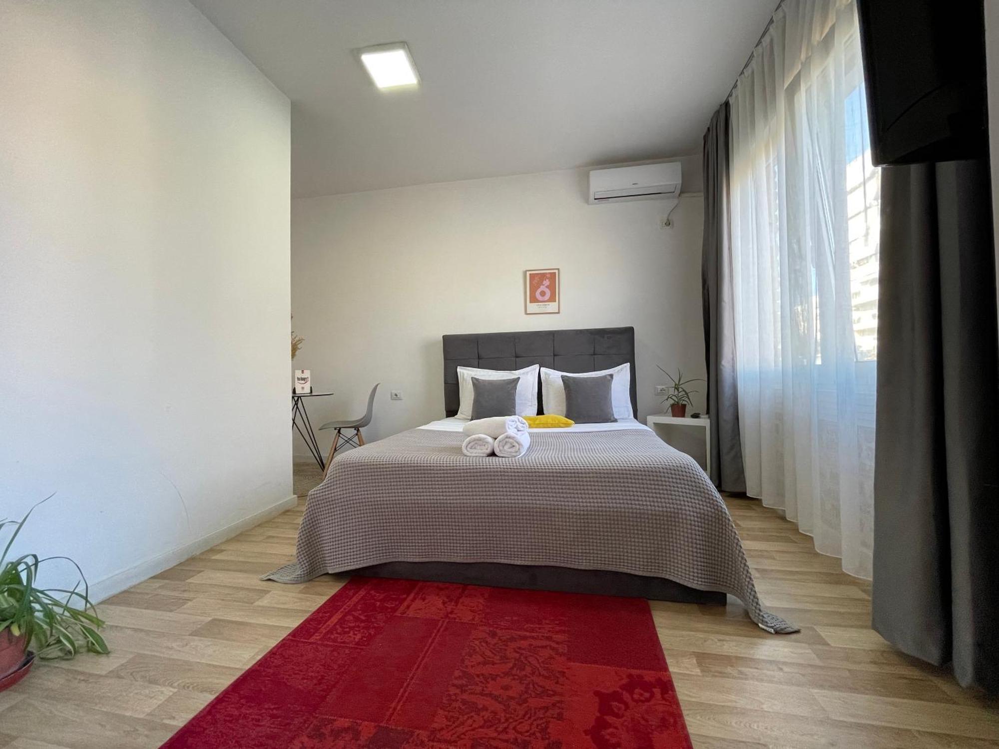 טיראנה Bricks Studio Apartments מראה חיצוני תמונה