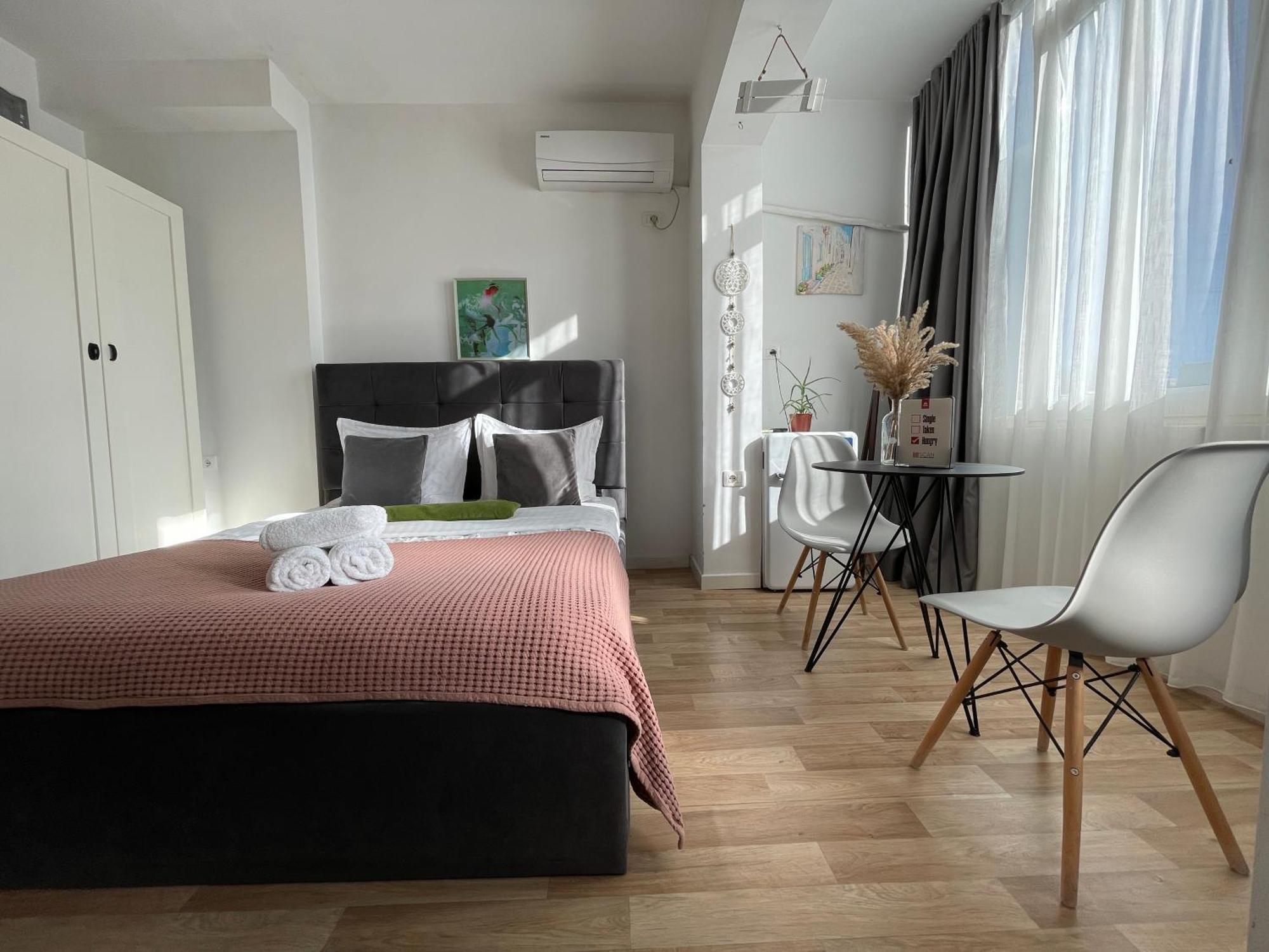 טיראנה Bricks Studio Apartments מראה חיצוני תמונה